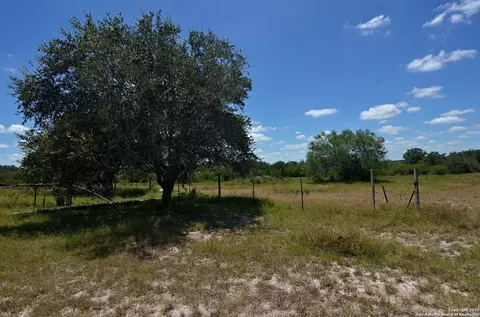 1641 Charco, Beeville, TX 78102 photo 8