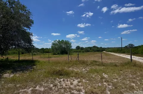 1641 Charco, Beeville, TX 78102 photo 9