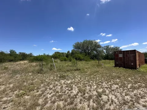 1641 Charco, Beeville, TX 78102 photo 24