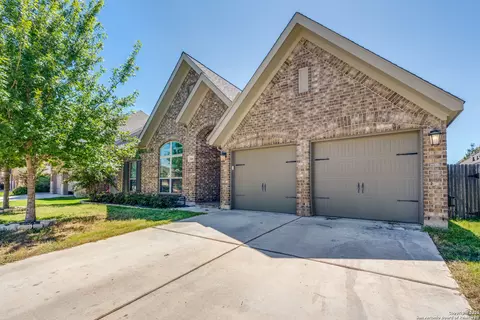 2916 Glen Vw, Seguin, TX 78155