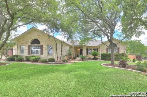 106 Spacious Sky, San Antonio, TX 78260