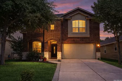 8743 Dove Oak Ln, San Antonio, TX 78254