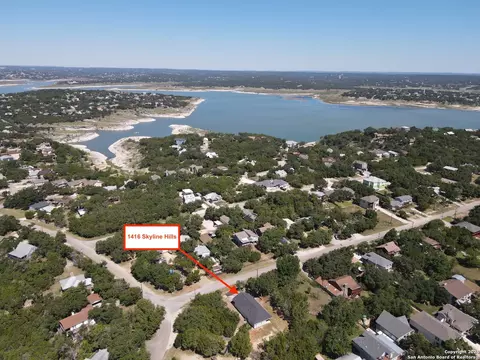 1416 Skyline Hls, Canyon Lake, TX 78133