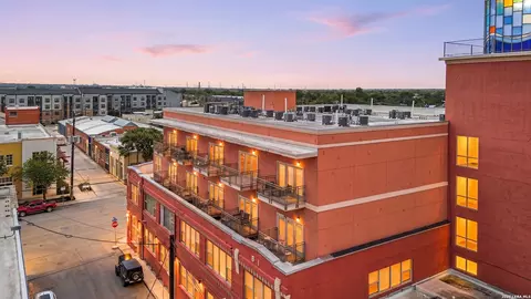 1401 S Flores St # 409, San Antonio, TX 78204