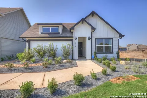 1674 Kolbe Trl, New Braunfels, TX 78130