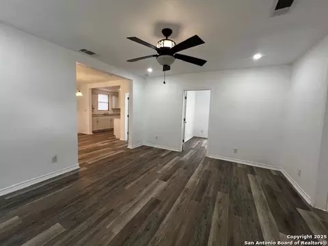 Living - 308 W Coker, Devine, TX 78016 photo 1 of 4