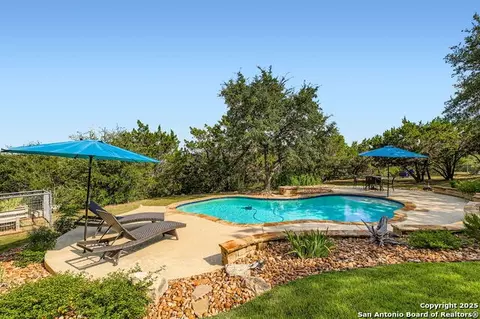 393 Upland Ct, Canyon Lake, TX 78133