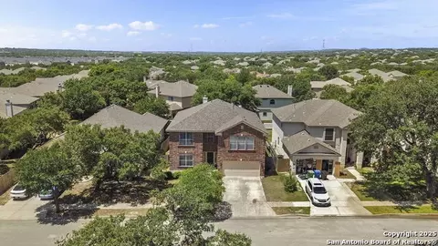 8747 Feather Trl, Helotes, TX 78023