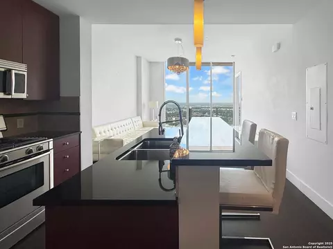 610 E Market #3213, San Antonio, TX 78205
