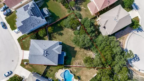 11330 Hill Top Bnd, Helotes, TX 78023