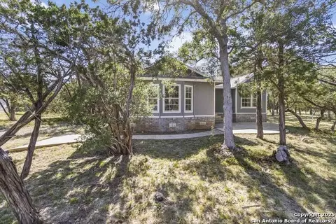 1260 Comanche, Bandera, TX 78003