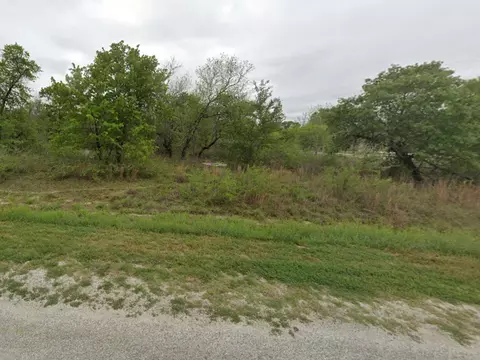139 Red Fox, Poteet, TX 78065