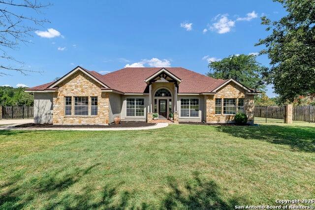 913 Long Mdw, Spring Branch, TX 78070 | MLS# 1889799 | 50 Photos - Movoto