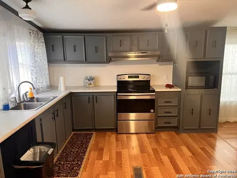 7614 Von Ormy, Von Ormy, TX 78073 photo 21