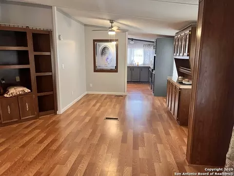 7614 Von Ormy, Von Ormy, TX 78073 photo 23