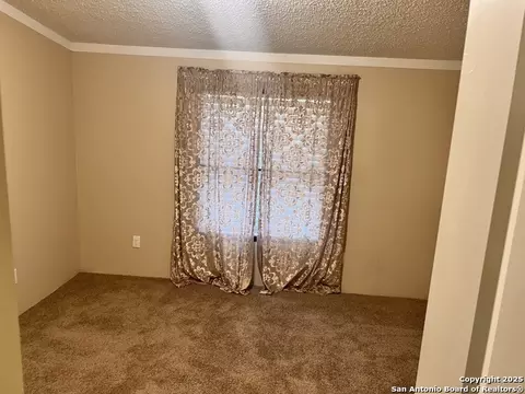 7614 Von Ormy, Von Ormy, TX 78073 photo 16