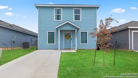3644 Moon Hl, New Braunfels, TX 78132