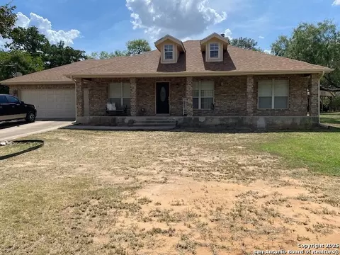 220 S Wind, Lytle, TX 78052 photo 1