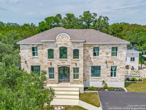 1071 Hidden Vly, Spring Branch, TX 78070