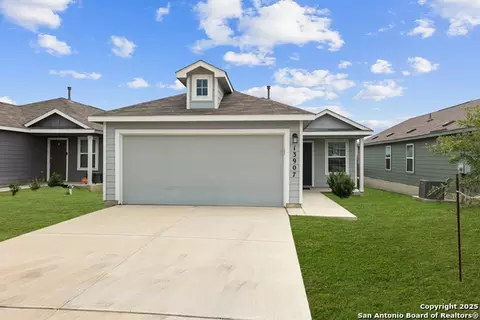 13907 Silos Mdws, San Antonio, TX 78252