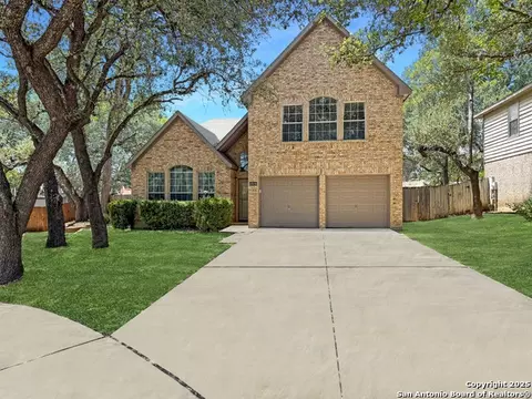 13115 Almond Bend Dr, Universal City, TX 78148
