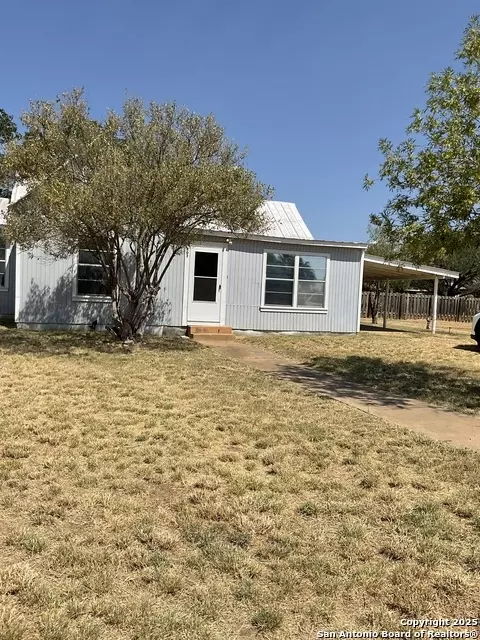 801 Hackberry, Cotulla, TX 78014