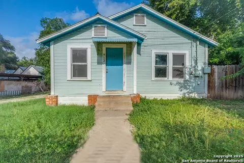 712 S Austin, Seguin, TX 78155