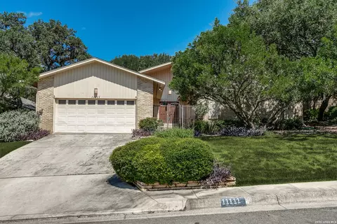 11111 Whisper Mdw, San Antonio, TX 78230