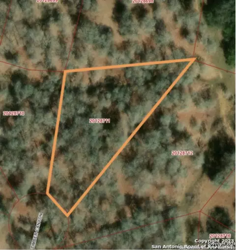 112 Timber Cyn, La Vernia, TX 78121