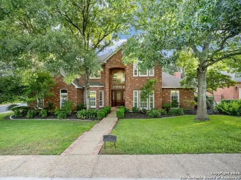 17 Inwood Ter, San Antonio, TX 78248