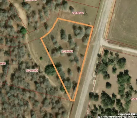 113 Timber Pl, La Vernia, TX 78121