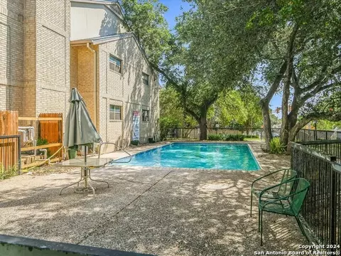 11843 Braesview #1012, San Antonio, TX 78213