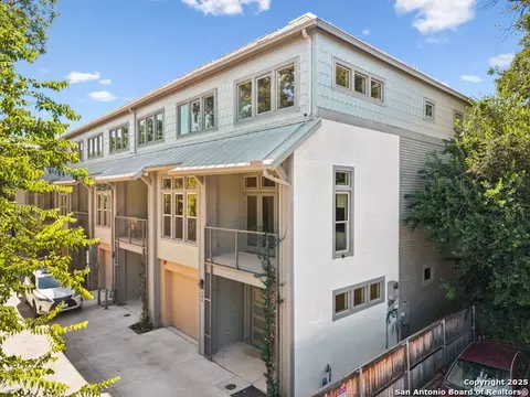 135 Cedar St #105, San Antonio, TX 78210