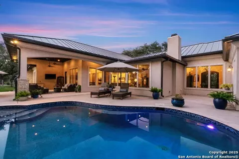 324 Menger Spgs, Boerne, TX 78006
