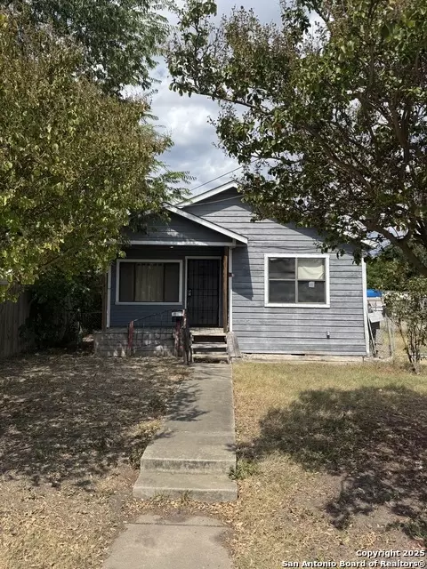 407 NW 19th St, San Antonio, TX 78207