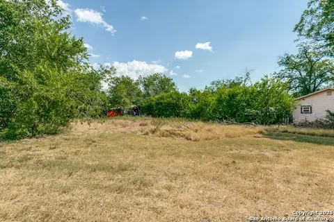 915 Gladstone, San Antonio, TX 78225