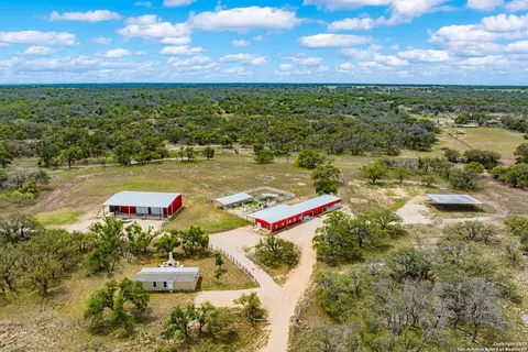 1379 Baker-rogers Rd, Harper, TX 78631