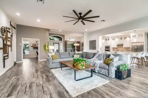 8506 Fairway Spg, Boerne, TX 78015