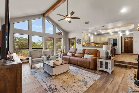 31421 Wild Oak Hl, Fair Oaks Ranch, TX 78015