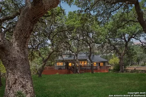 301 Buntline, Bergheim, TX 78004