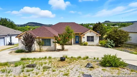 448 Shayla, Canyon Lake, TX 78133