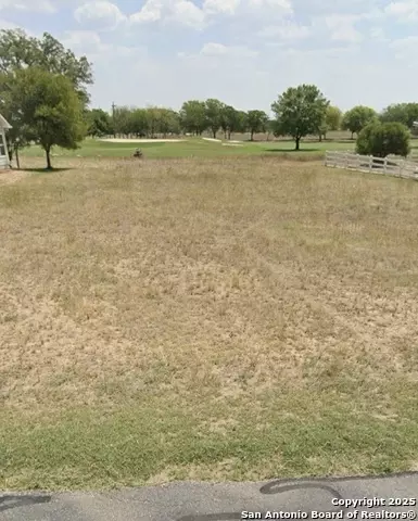 0 Spring Creek Cir, Bandera, TX 78003
