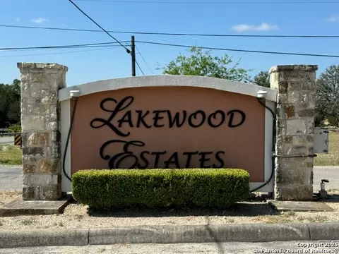Unknown Lakepark/deer Oaks, Lakehills, TX 78063