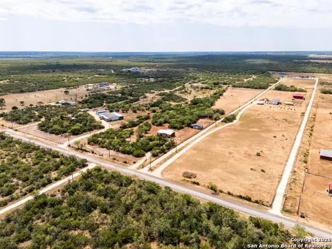 1979 County Road 651, Devine, TX 78016 photo 43