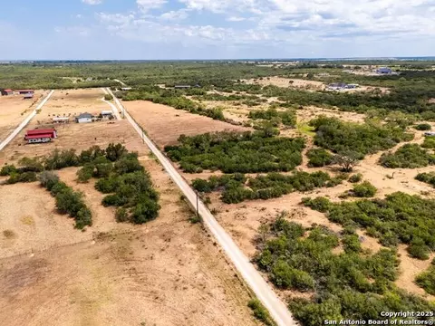 1979 County Road 651, Devine, TX 78016 photo 52