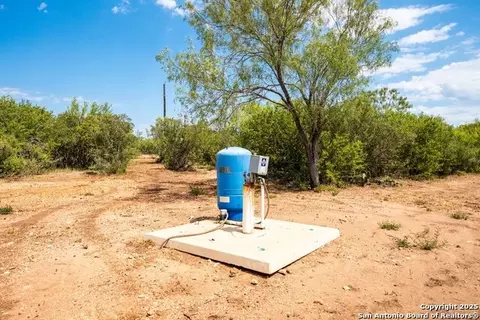 1979 County Road 651, Devine, TX 78016 photo 40