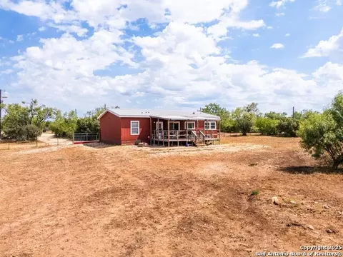 1979 County Road 651, Devine, TX 78016 photo 32