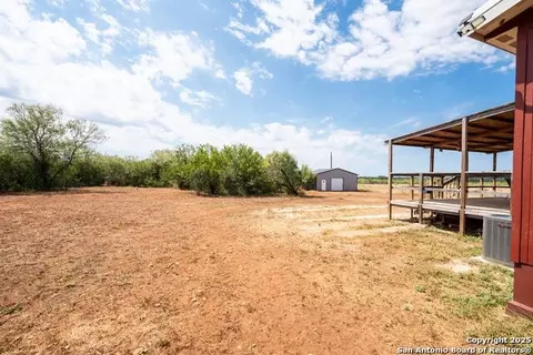 1979 County Road 651, Devine, TX 78016 photo 33