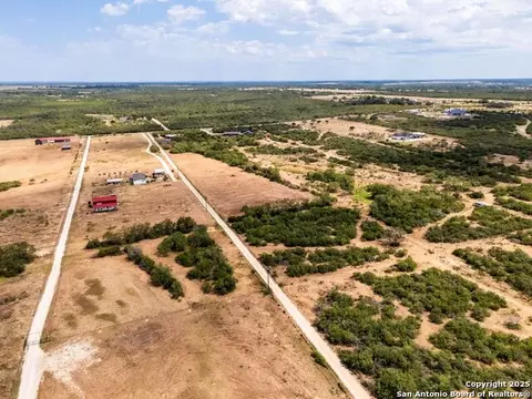 1979 County Road 651, Devine, TX 78016 photo 51