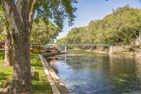 1070 Hayselton, New Braunfels, TX 78130